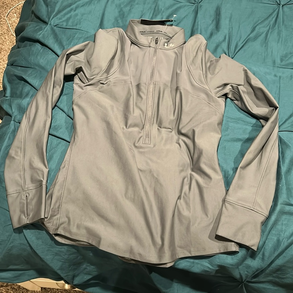Under armour fitted qualifier 1/2 zip